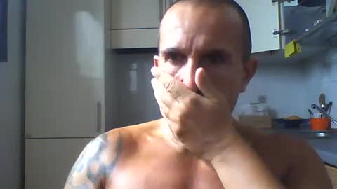 gorillonexxx online show from August 9, 2:23 pm