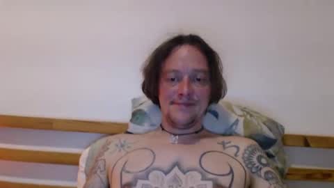 Greenmoon online show from May 17, 9:00 pm