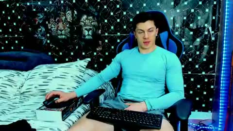 griego01 online show from July 12, 1:07 am