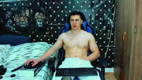 griego01 online show from June 30, 5:19 am