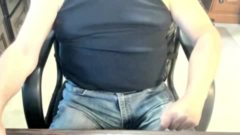 Guy online show from May 26, 11:50 am
