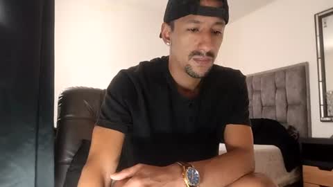 karim online show from June 22, 6:34 pm