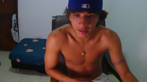 hansel_take online show from June 8, 8:32 pm