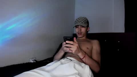 heellboy_ online show from August 6, 3:45 am