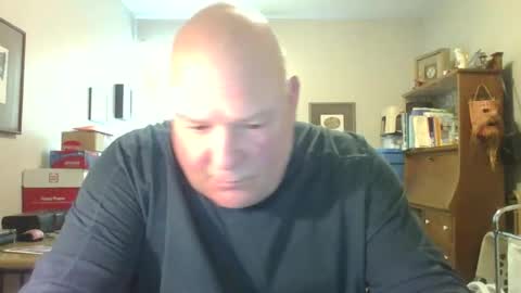 helloforfun111 online show from May 2, 12:30 pm