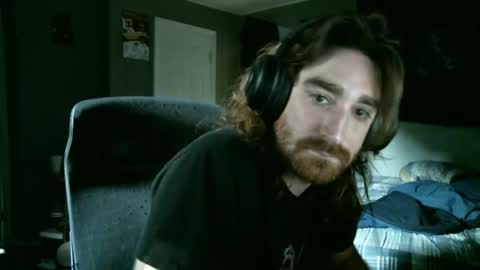longhairbeardedguy online show from May 19, 11:38 am