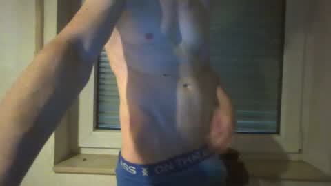 hempdude5588 online show from August 4, 12:10 pm