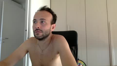 hhombre online show from June 22, 6:41 am