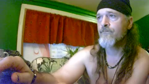 hippiedad333 online show from July 3, 1:01 am