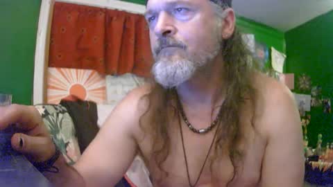 hippiedad333 online show from July 10, 4:16 am