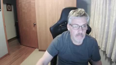 horndoggy online show from January 2, 1:08 pm