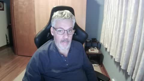 horndoggy online show from December 17, 10:05 pm