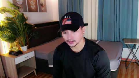 hot_daddy_core online show from July 4, 9:01 am