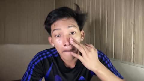 hotasian_jerome online show from May 10, 1:01 pm