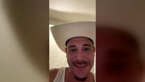 hung_bullrider online show from June 20, 12:15 am