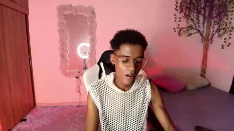 iamandrey_ online show from May 15, 12:41 am