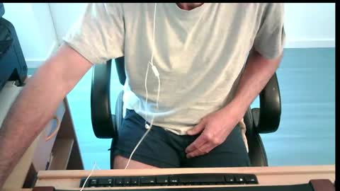 icumalot4you online show from June 11, 7:39 am