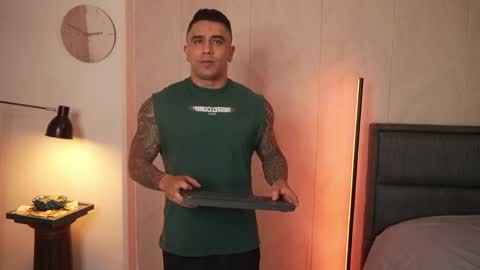 Igor scott online show from April 12, 1:53 am