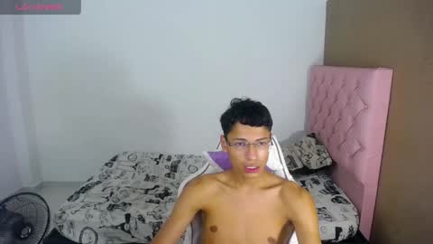 im_david01 online show from May 11, 4:25 am