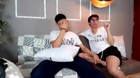 its_alejo online show from July 2, 1:39 pm