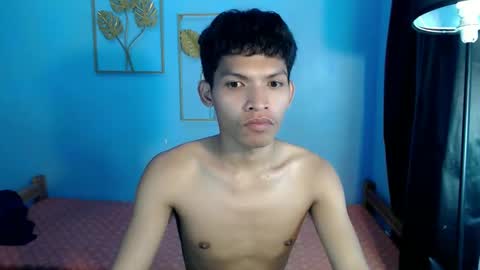 janlloyd04 online show from May 22, 5:01 am