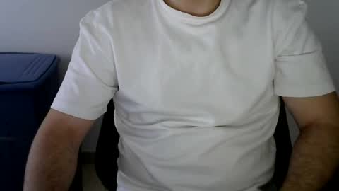 javi94valenciap online show from June 13, 9:18 am