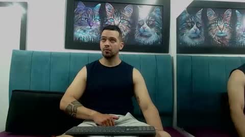 javi_cock20 online show from May 5, 11:45 am