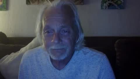 jay-jay1475 online show from May 22, 2:27 am
