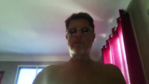 jerflor online show from May 27, 2:25 pm