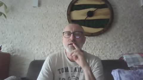 jerry250461 online show from June 10, 5:09 am