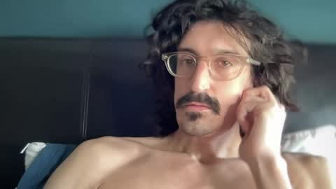 Jigz1986 online show from April 7, 9:42 am