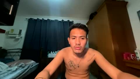 john_phh online show from August 5, 6:46 pm
