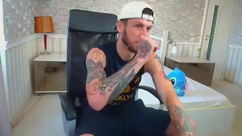 JonahShaw online show from July 20, 5:13 am