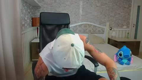 JonahShaw online show from July 18, 4:52 am