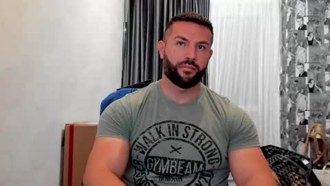 joshuamuscle69 online show from June 11, 7:28 am