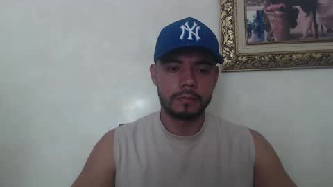 juanfe_style online show from May 18, 4:44 pm