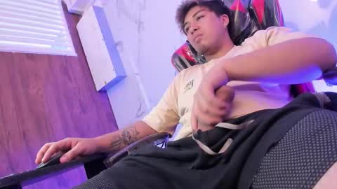 JUAN  online show from March 25, 2:21 pm