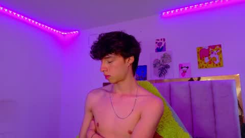 juanmres online show from June 30, 5:36 pm