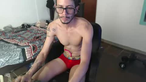 Julfigo online show from May 26, 7:10 pm