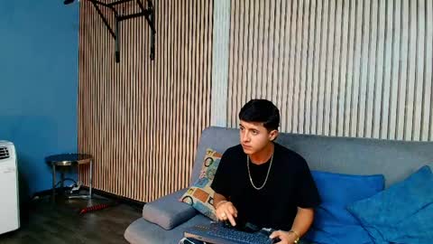 Justin Ortiz online show from May 29, 9:36 pm