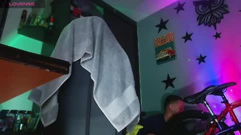 Justinsc online show from March 25, 11:31 pm