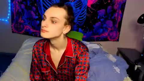 kate_sparkl online show from July 18, 7:19 pm