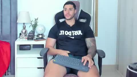 ken_mailik online show from July 15, 1:34 am
