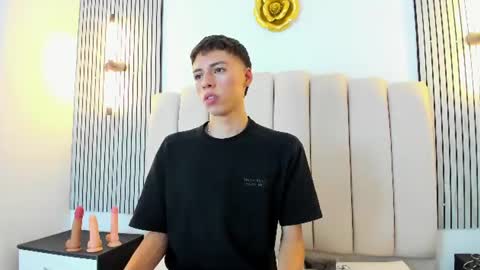 kenny_hank online show from July 21, 11:51 pm