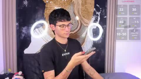  A L E X  online show from June 22, 3:25 am
