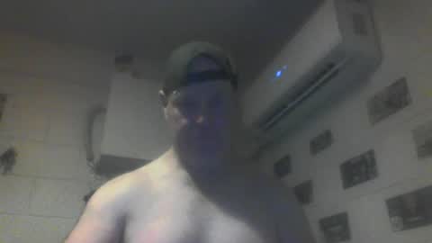 kiwiguy19773 online show from July 2, 7:25 am