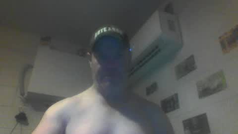 kiwiguy19773 online show from June 27, 8:39 am