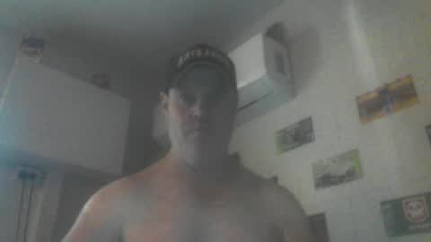kiwiguy19773 online show from July 5, 3:10 am