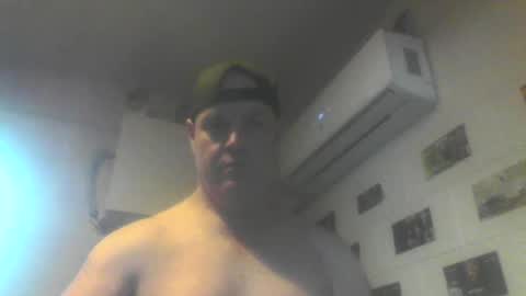 kiwiguy19773 online show from June 21, 3:56 am
