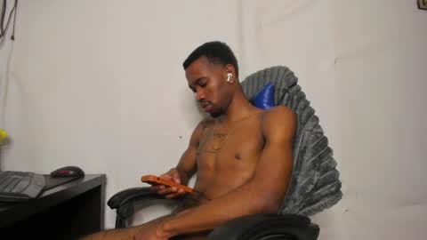 kofi online show from June 3, 12:12 am